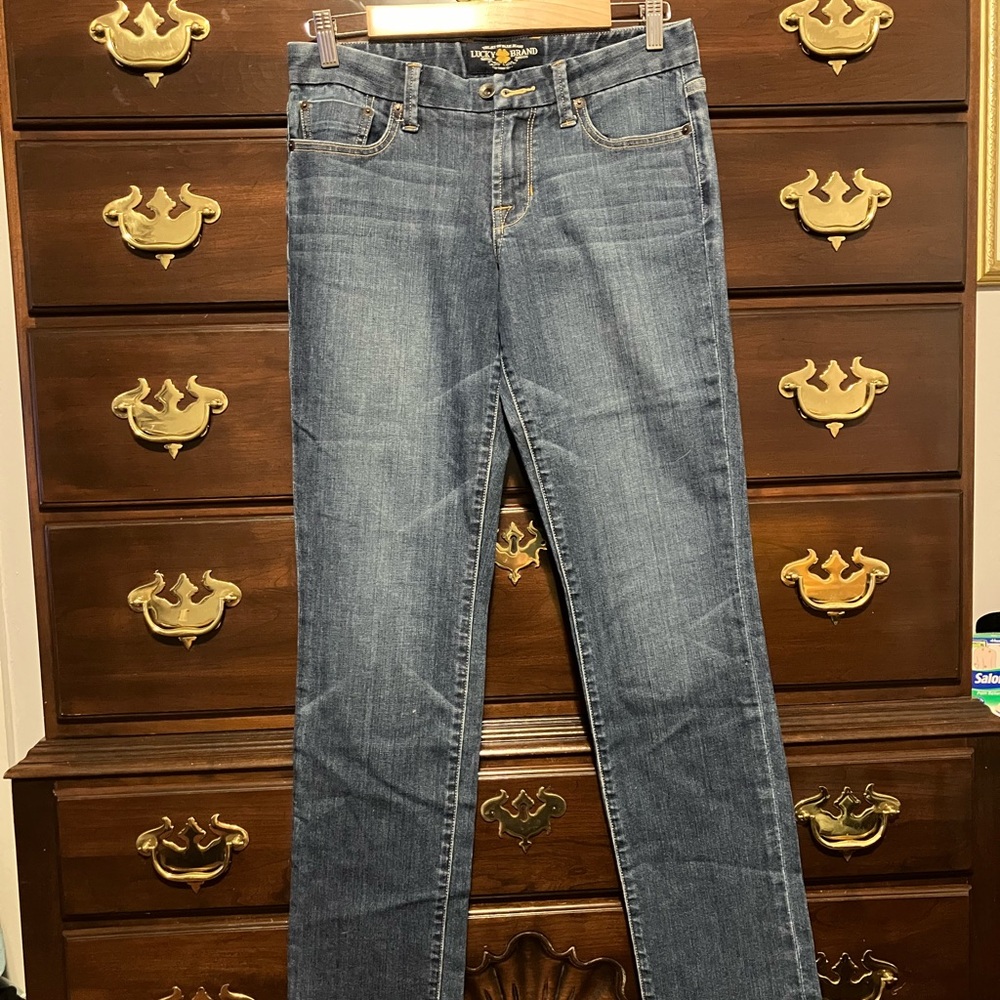 Lucky Brand Women's Mid Rise Sweet Straight Jeans
